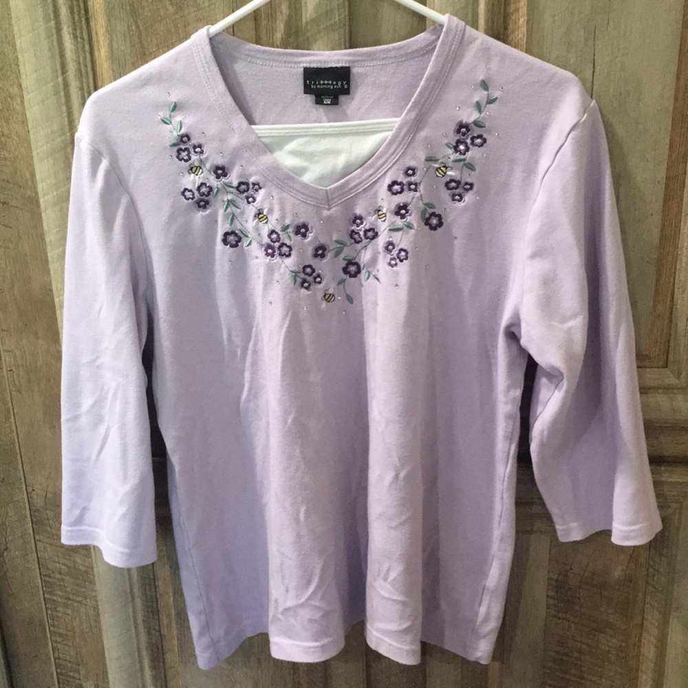 Very Cute Lavender & White Color Top (Trilllogy)
